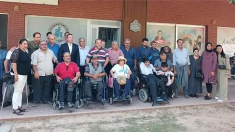 TARSUS ÜLKÜ OCAĞI BAŞKANI KÜLAHLI'DAN, TARSUS SAKATLAR DERNEĞİNE ZİYARET