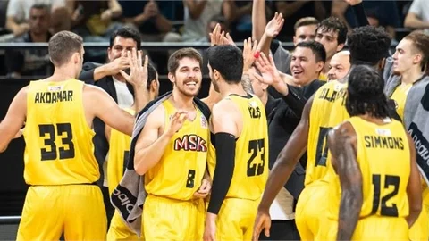 CARETTALAR TARAFTARIYLA GALİBİYETLE BULUŞTU:67-57