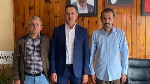 BAŞKAN SOFU'DAN, CHP İLÇE BAŞKANLIĞINA ATANAN TURAÇ'A "HAYIRLI OLSUN" ZİYARETİ
