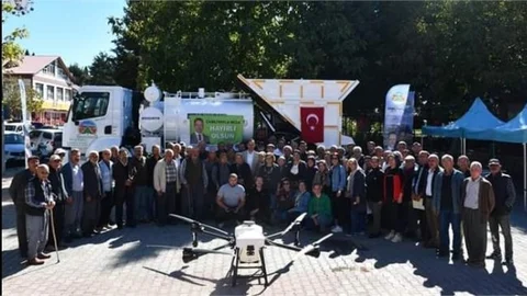 ÇAMLIYAYLA'DA KOMBİNE SATIH ASFALT KAPLAMA ARACI HİZMETE GİRDİ