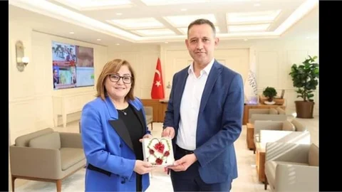 BAŞKAN SOFU, BAŞKAN ŞAHİN'İ ZİYARET ETTİ