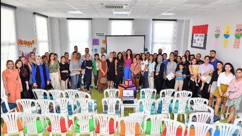 BÜYÜKŞEHİR ÇOCUK GELİŞİM MERKEZLERİNDE EBEVEYNLERE YÖNELİK BİLGİLENDİRME SEMİNERİ