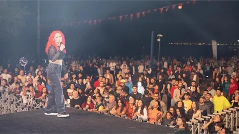 BÜYÜKŞEHİR’İN DÜZENLEDİĞİ ‘3. MERSİN GENÇLİK FESTİVALİ’ TÜM GÖRKEMİYLE BAŞLADI