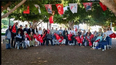 YAŞ ALMIŞLAR BÜYÜKŞEHİR’LE CUMHURİYET’İN 101. YIL DÖNÜMÜNÜ KUTLADI