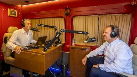 BAŞKAN SEÇER, ULUSLARARASI TARSUS FESTİVALİ KAPSAMINDA KAFA RADYO’NUN CANLI YAYIN KONUĞU OLDU