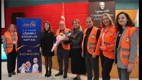 TARSUS BELEDİYESI'NDEN LÖSEMİ HASTALIĞI FARKINDALIĞI SEMİNERİ DÜZENLEDİ