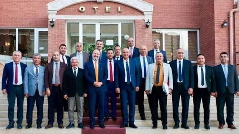 MERSİN İL MİLLİ EĞİTİM MÜDÜRÜ FAZİLET DURMUŞ, TARSUS'TA TOPLANTI YAPTI