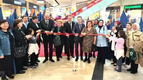 TARSUS'TA ÖĞRETMENLER GÜNÜ KARMA RESİM SERGİSİ AÇILIŞI