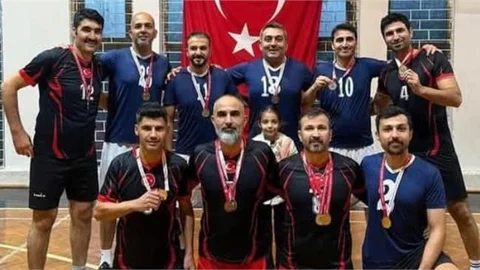 TARSUS İLÇE MİLLİ EĞİTİM MÜDÜRLÜĞÜ İL ŞAMPİYONU