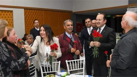 VALİ  PEHLİVAN, ÖĞRETMENLER GÜNÜ VESİLESİYLE EMEKLİ ÖĞRETMENLER İLE BİR ARAYA GELDİ