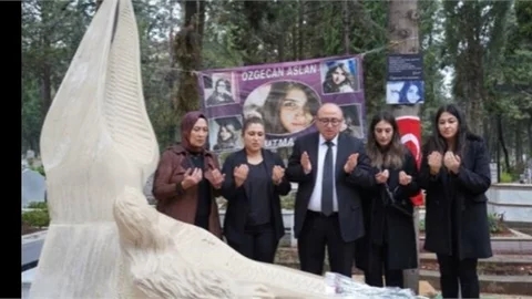 KADINA ŞİDDET'İN SİMGESİ ÖZGECAN ASLAN UNUTULMADI