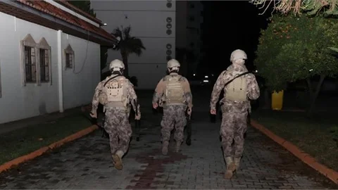 VATANDAŞLARDAN TEHDİTLE HAKSIZ KAZANÇ ELDE ETMEYE ÇALIŞAN FAİLLER KOM EKİPLERİMİZCE YAKALANDI