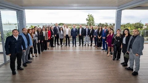 ÖĞRETMENLERDEN BAŞKAN SEÇER’E ZİYARET