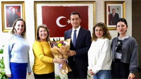 MÜDÜR EKİCİ'YE SAĞLIK ÇALIŞANLARI DERNEKLERİ'NDEN HAYIRLI OLSUN ZİYARETİ