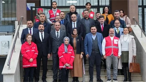 Mersin İl Milli Eğitim Müdürü Fazilet Durmuş Tarsus'ta "Çorba İkramı Etkinliği "ne katıldı.