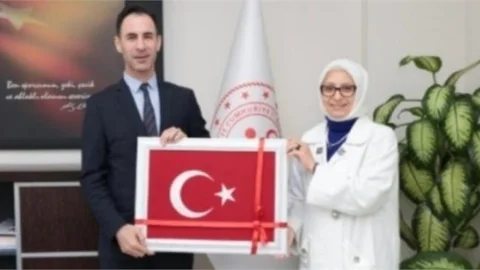 Mersin İl Müdürü Durmuş'dan Gençlik Müdürü Öz'e Hayırlı Olsun Ziyareti