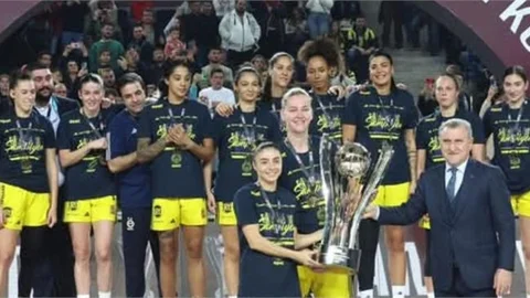 28.KADINLAR CUMHURBAŞKANLIĞI KUPASI SAHİBİ ÇBK MERSİN...