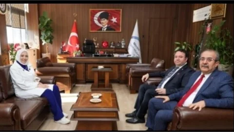 MHP'Lİ Mersin İl Başkanı Gürsoy, İl MillÎ Eğitim Müdürü Durmuş'u Ziyaret Etti