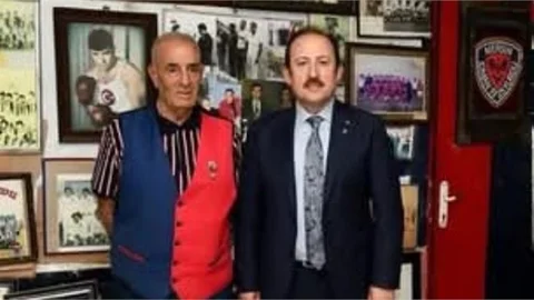 VALİ PEHLİVAN, "MERSİN İDMANYURDU BÜYÜK BİR DEĞERİNİ KAYBETTİ "