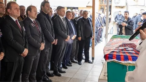 BAŞKAN SEÇER, MİY ONURSAL MENAJERİ HACI BAYRAM BİRİNCİ’NİN CENAZE TÖRENİNE KATILDI