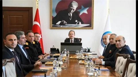 VALİ PEHLİVAN BAŞKANLIĞINDA, GÜVENLİK, ASAYİŞ TOPLANTISI GERÇEKLEŞTİRİLDİ