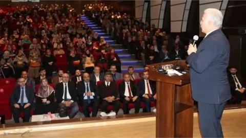 Dijital Dünyada Dini Değerlerin Temsili” konulu konferans