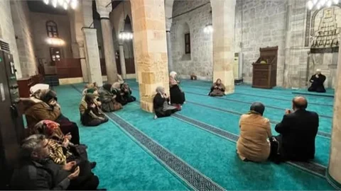 TARSUSLU UMRECİLER KUTSAL TOPRAKLARA UĞURLANDI