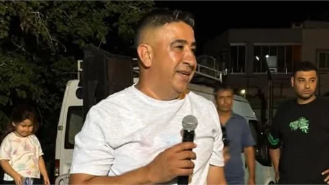 Tarsus Muhtarlar Derneği'nde Bayrak Değişimi