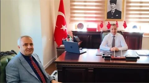YENİ ATANAN İŞKUR MÜDÜRÜ DAL, KAYMAKAM AKYÜZ'Ü ZİYARET ETTİ