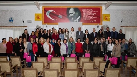 BÜYÜKŞEHİR’DEN MEME KANSERİ KONUSUNDA FARKINDALIK PROGRAMI