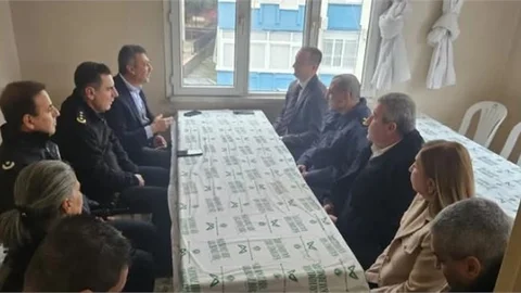 KAYMAKAM AKYÜZ'DEN SEÇER AİLESİNE BAŞSAĞLIĞI ZİYARETİ