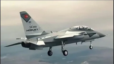 İSPANYA'NIN YENİ EĞİTİM UÇAĞI HÜRJET