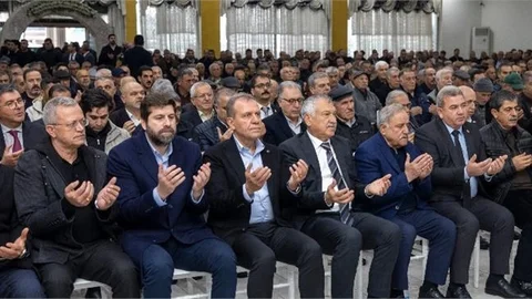 BAŞKAN SEÇER’İN VEFAT EDEN KARDEŞİ UĞURCAN SEÇER’İN ÜÇÜNCÜ GÜN MEVLİDİ YAPILDI