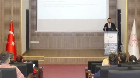 Mersin'de “Fermuar Sistemi İle Yaşama Yol Ver” Toplantısı Yapıldı