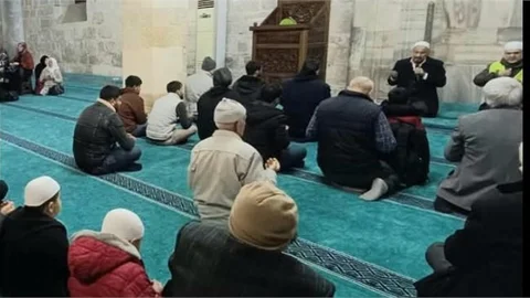 TARSUSLU UMRECİLER, KUTSAL TOPRAKLARA UĞURLANDI