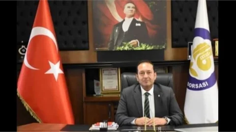 Başkan Teke:"2025 yılının sağlık huzur ve mutluluk dolu bir yıl olmasını diliyorum."