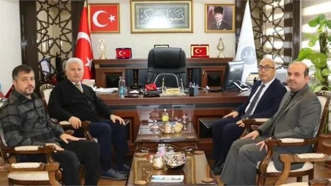 DEKAN SEZEN'DEN, MÜFTÜ YIĞMAN'A ZİYARET