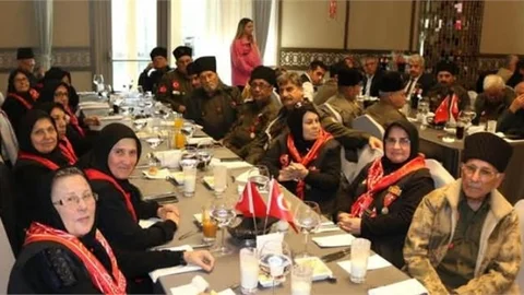 MERSİN'DE ŞEHİT AİLELERİ VE GAZİLER ONURUNA YEMEK VERİLDİ