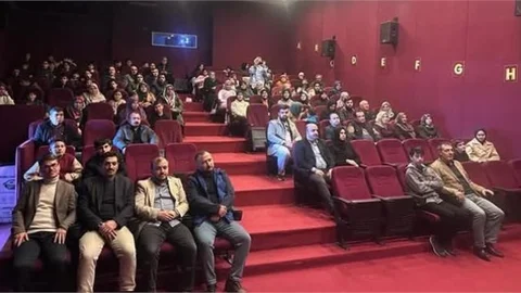 Bozyazı'da Hafızlık Kursu Öğrencileri Sinema Etkinliği ile Buluştu