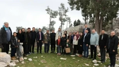 MÜDÜR FAZİLET DURMUŞ, BOZYAZI'DA YÖRÜK-TÜRKMEN ÖĞRENCİLERİ VE AİLESİNİ ZİYARET ETTİ