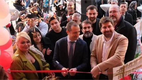 Tarsus’un en yeni kahve noktası Raw Coffee Büyük Beğeni Topluyor