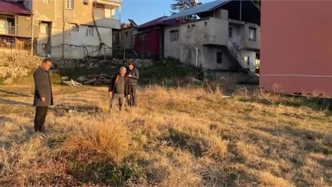 ÇAMLIYAYLA BELEDİYESİ'NDEN SEBİL'E HALI SAHA YAPIMI