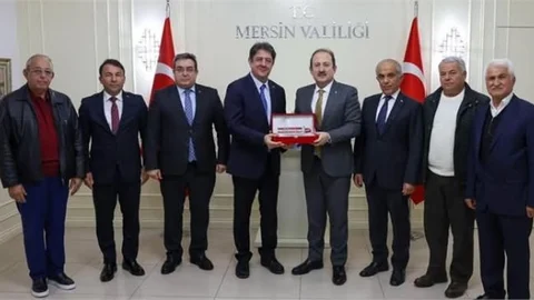 Vali Pehlivan'a "Partner Şehir" Teşekkür Plaketi