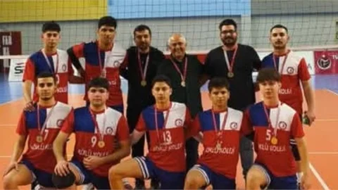 TARSUS KÖKLÜ ANADOLU LİSESİ MERSİN ŞAMPİYONU