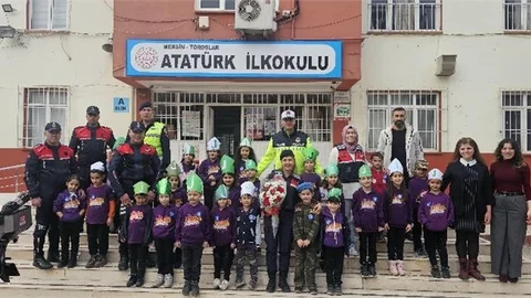 JANDARMADAN ÖĞRENCİLERE TANITIM FAALİYETİ