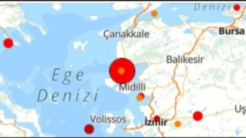 ÇANAKKALE'DE 5,3 DEPREM YÜREKLERİ AĞIZA GETİRDİ