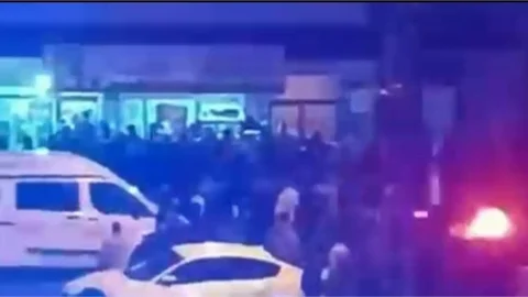 MERSİN'DE MARKET SAHİBİ TÜFEKLE VURULDU