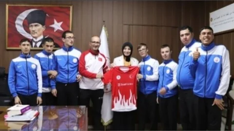 MERSİNLİ ÖZEL SPORCULARIMIZ, TÜRKİYE ŞAMPİYONASI'NDA PARLADI