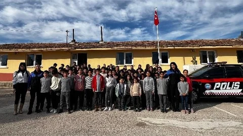 Silifke'de çocuklara yönelik bilgilendirme faaliyetleri gerçekleştirildi