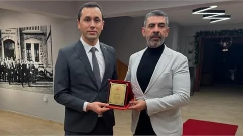 ÇAMLIYAYLA İLÇE MİLLİ EĞİTİM MÜDÜRÜ'NE VEDA YEMEĞİ